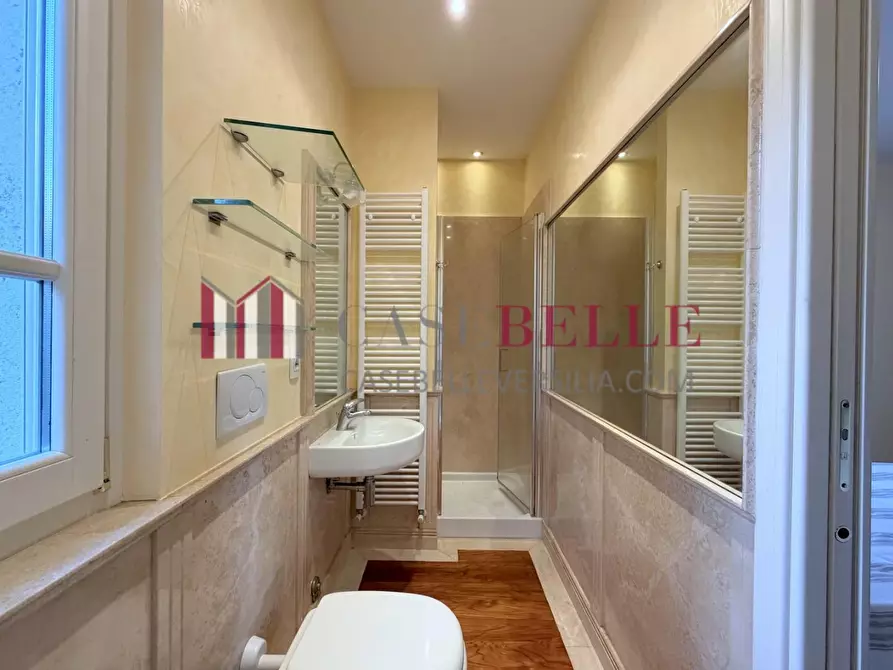 Immagine 72 di Villa in vendita  a Camaiore