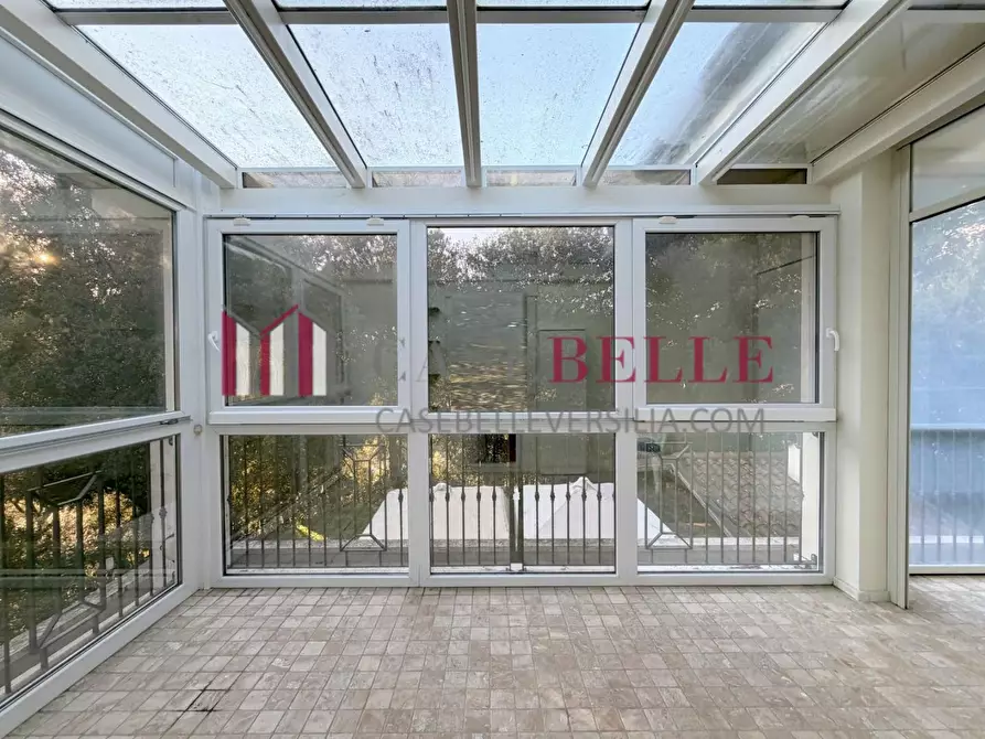 Immagine 65 di Villa in vendita  a Camaiore