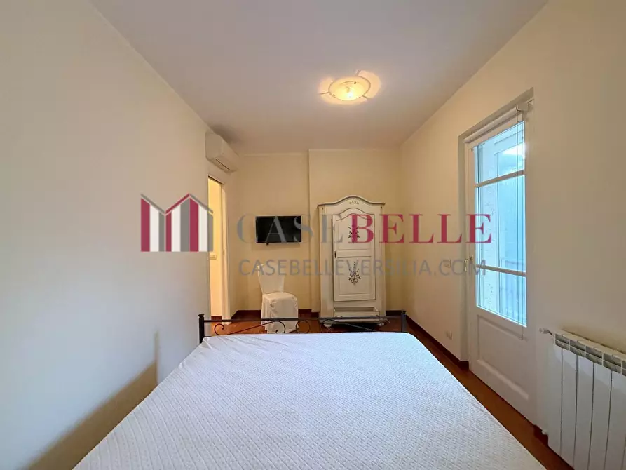 Immagine 85 di Villa in vendita  a Camaiore