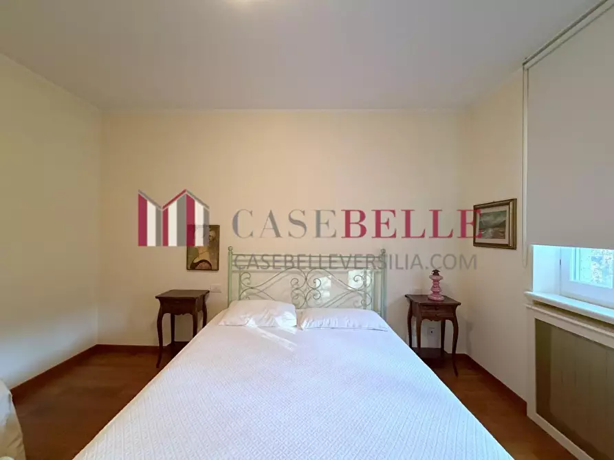 Immagine 25 di Villa in vendita  a Camaiore