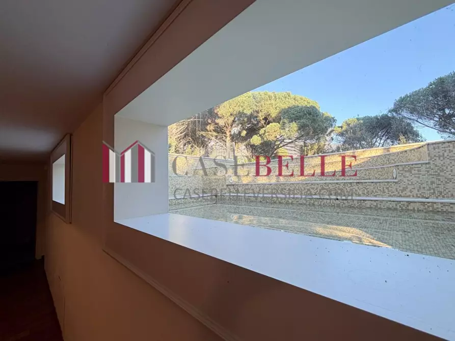 Immagine 41 di Villa in vendita  a Camaiore