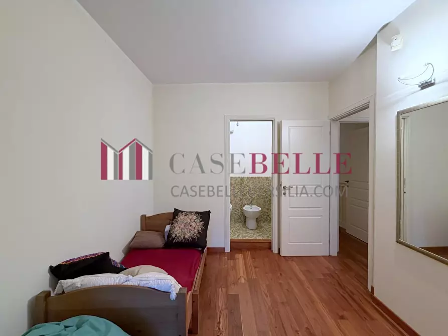 Immagine 15 di Villa in vendita  a Camaiore