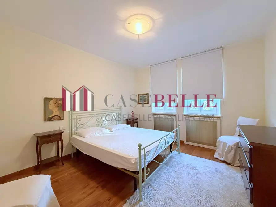 Immagine 23 di Villa in vendita  a Camaiore