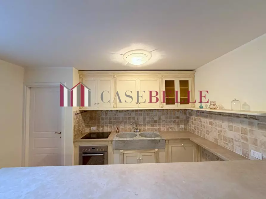 Immagine 42 di Villa in vendita  a Camaiore