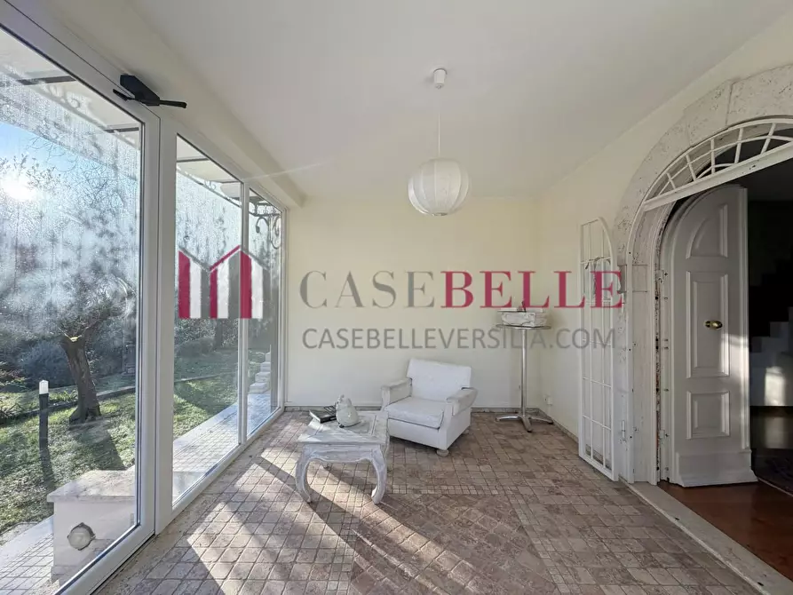 Immagine 2 di Villa in vendita  a Camaiore