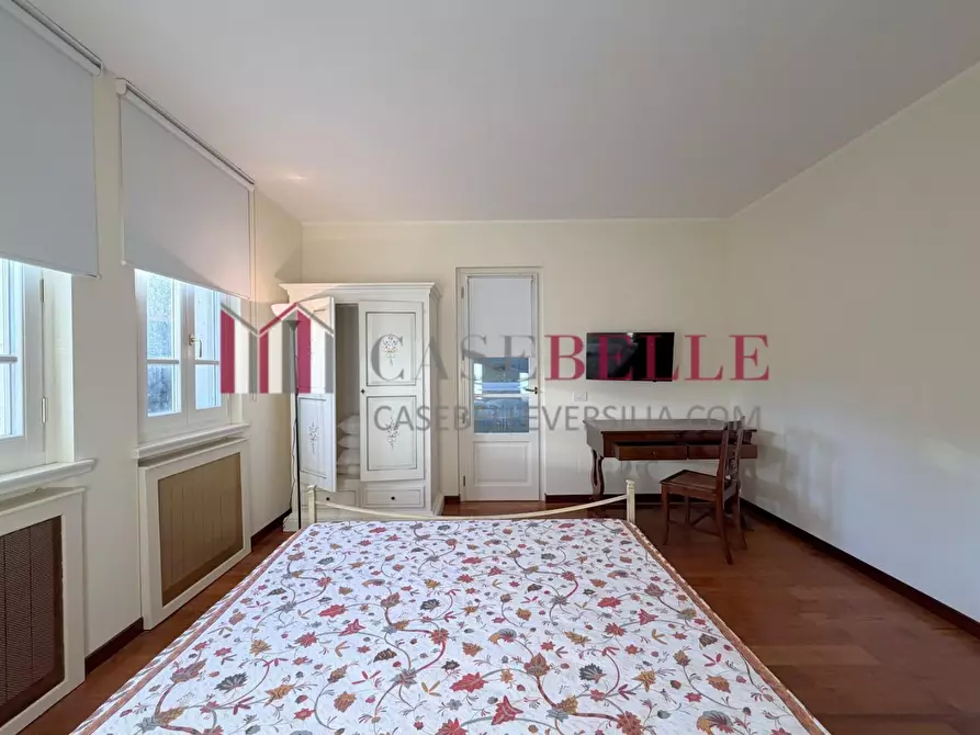 Immagine 62 di Villa in vendita  a Camaiore