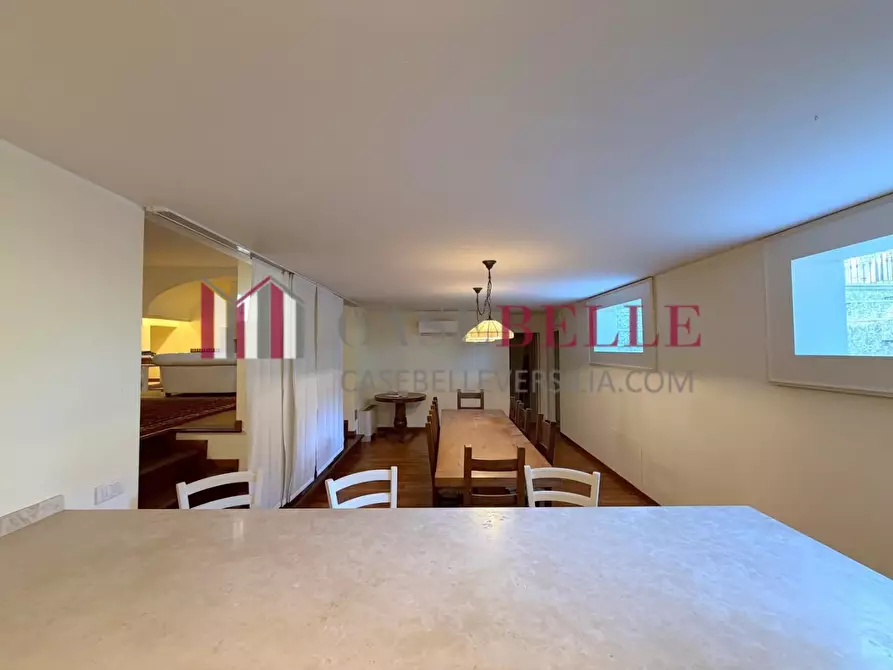 Immagine 40 di Villa in vendita  a Camaiore