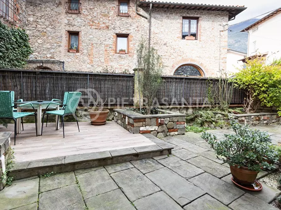 Immagine 5 di Rustico / casale in vendita  a Camaiore