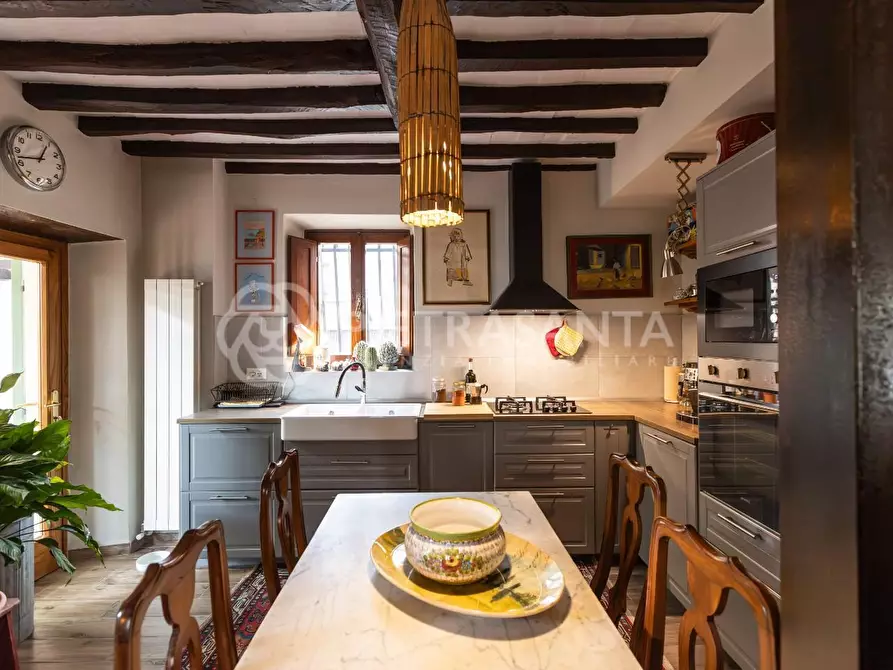 Immagine 19 di Rustico / casale in vendita  a Camaiore