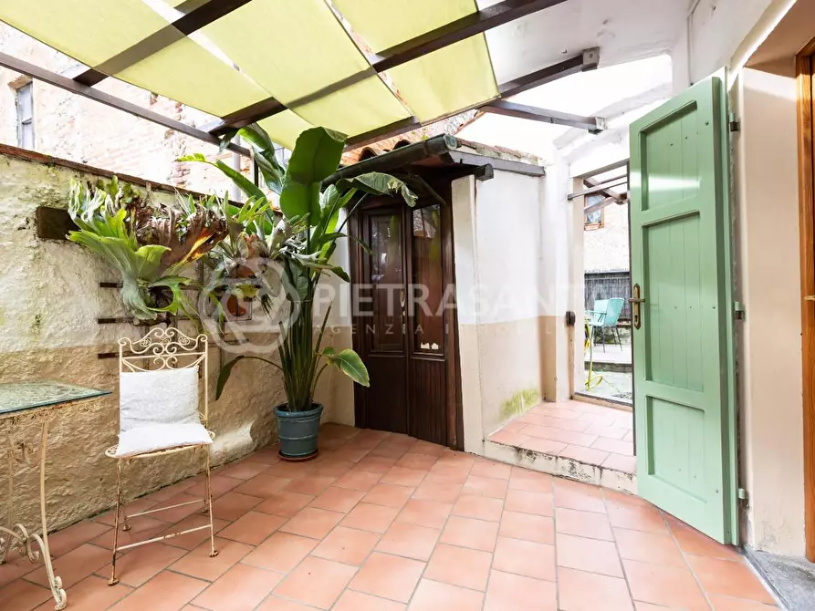 Immagine 7 di Rustico / casale in vendita  a Camaiore