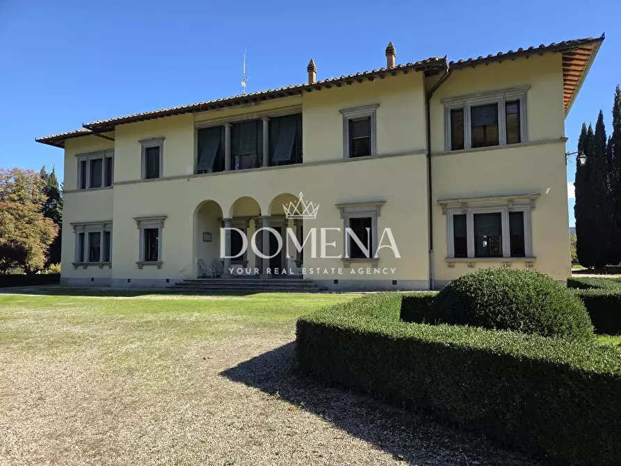 Immagine 6 di Villa in vendita  a Monteriggioni