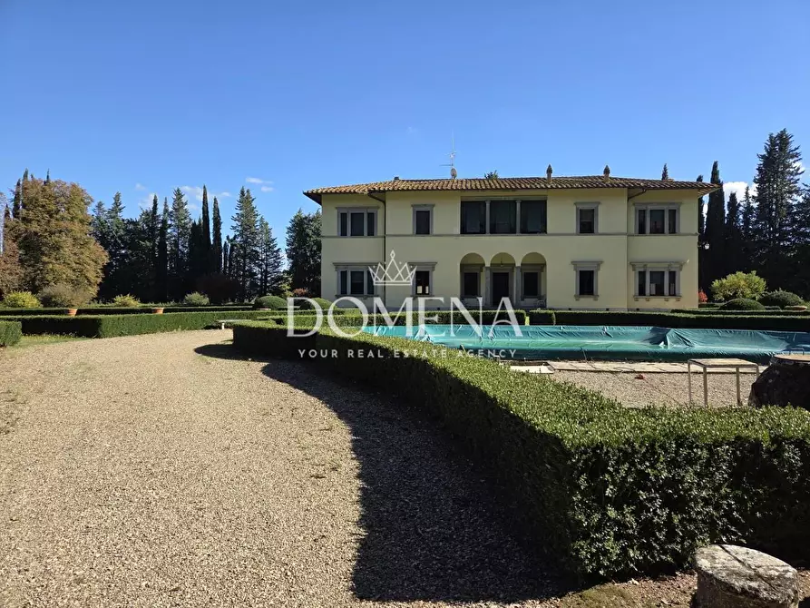 Immagine 7 di Villa in vendita  a Monteriggioni