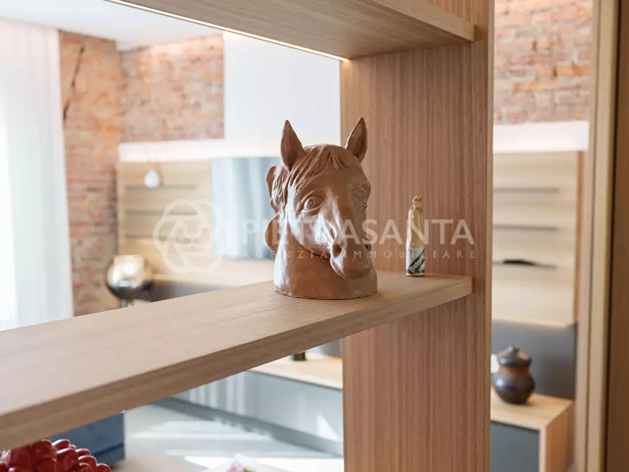 Immagine 29 di Appartamento in vendita  a Pietrasanta