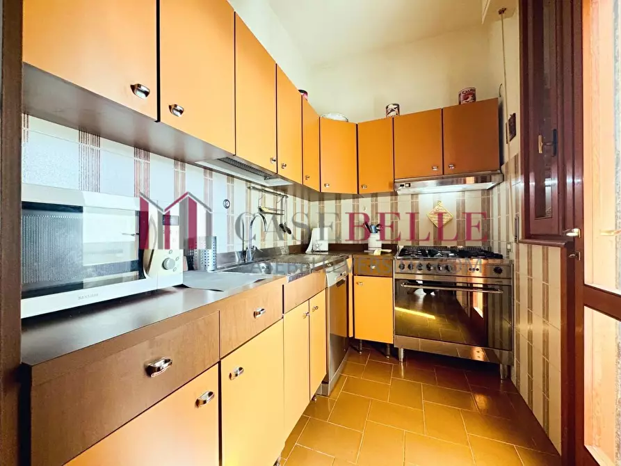 Immagine 11 di Appartamento in vendita  a Camaiore