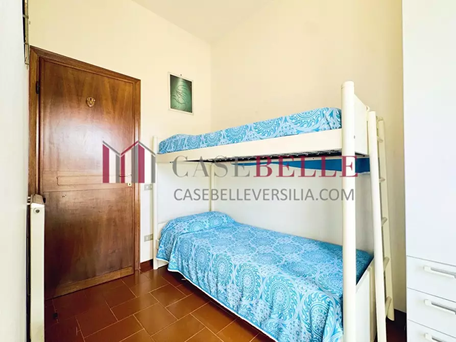 Immagine 17 di Appartamento in vendita  a Camaiore