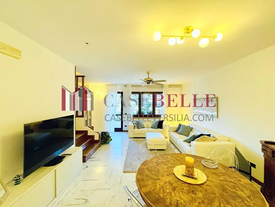 Immagine 3 di Villetta a schiera in affitto  a Forte Dei Marmi