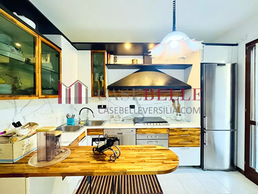 Immagine 8 di Villetta a schiera in affitto  a Forte Dei Marmi