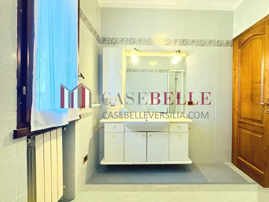 Immagine 33 di Villetta a schiera in affitto  a Forte Dei Marmi