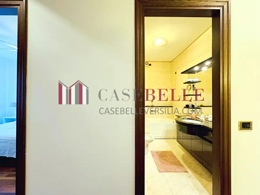 Immagine 24 di Villetta a schiera in affitto  a Forte Dei Marmi