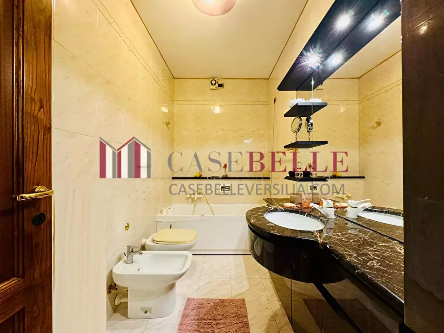 Immagine 25 di Villetta a schiera in affitto  a Forte Dei Marmi