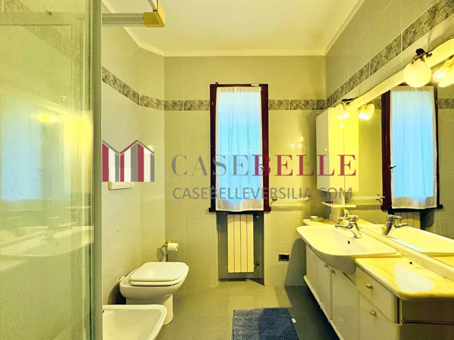 Immagine 32 di Villetta a schiera in affitto  a Forte Dei Marmi