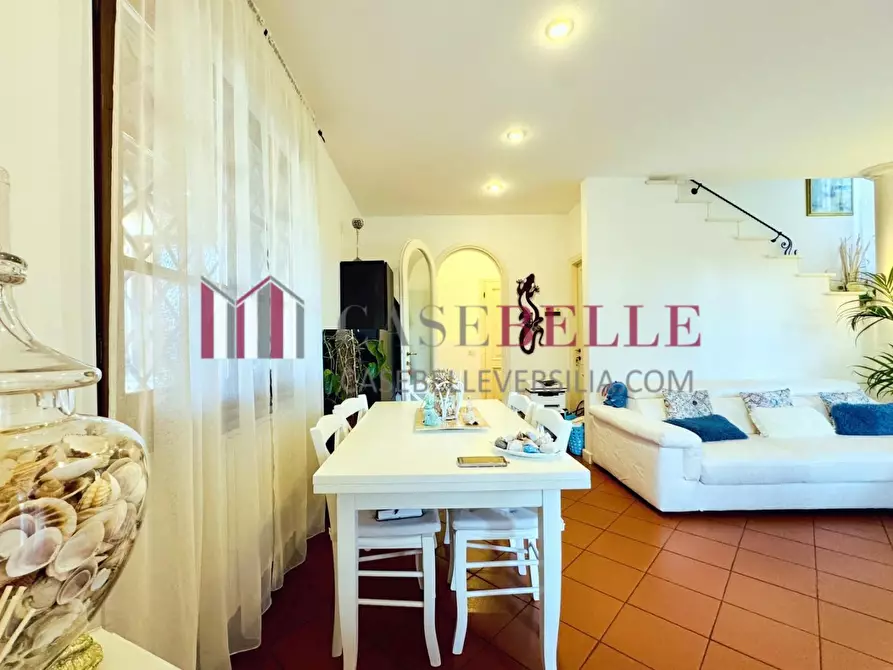 Immagine 4 di Casa semindipendente in affitto  a Forte Dei Marmi