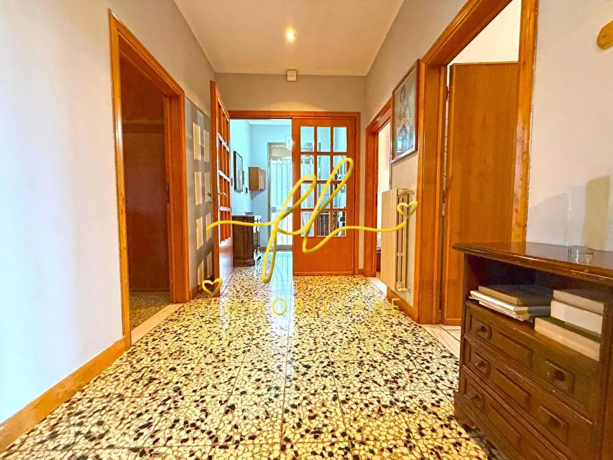 Immagine 1 di Appartamento in vendita  a Cecina