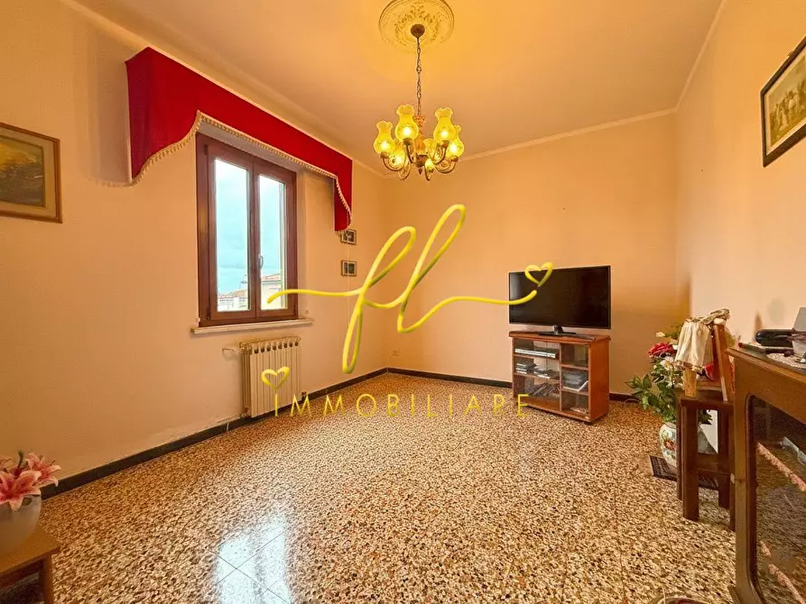 Immagine 6 di Appartamento in vendita  a Cecina