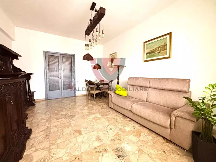 Immagine 5 di Appartamento in vendita  a Siena