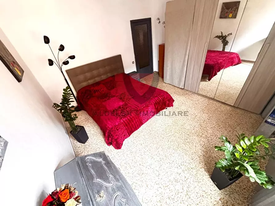 Immagine 23 di Appartamento in vendita  a Siena