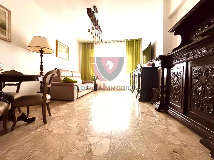 Immagine 6 di Appartamento in vendita  a Siena