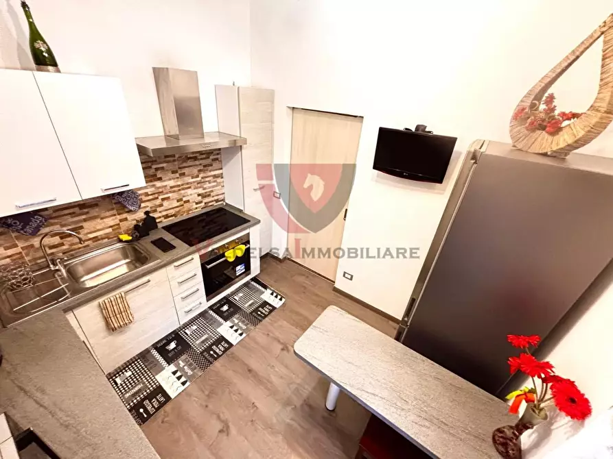 Immagine 15 di Appartamento in vendita  a Siena