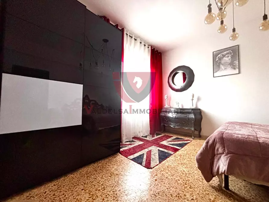 Immagine 29 di Appartamento in vendita  a Siena