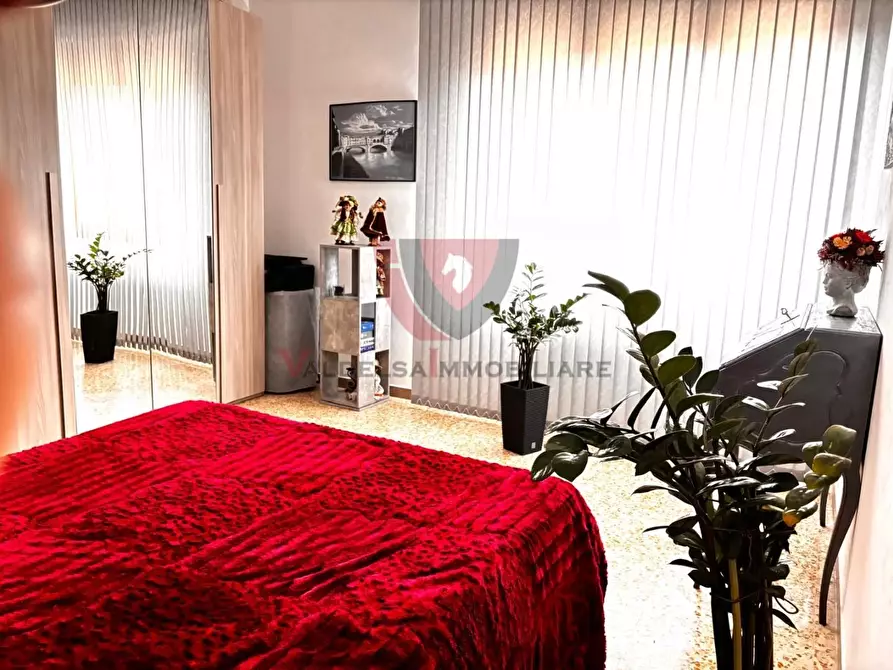 Immagine 21 di Appartamento in vendita  a Siena