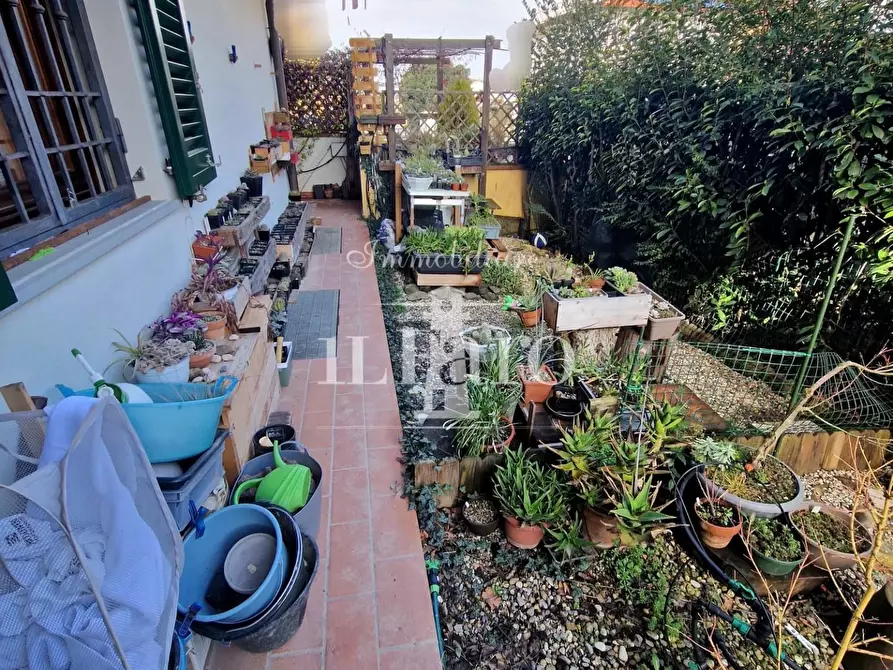 Immagine 2 di Appartamento in vendita  a Signa