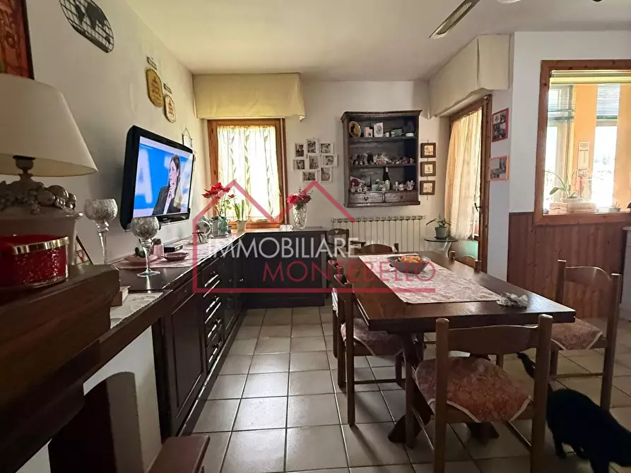 Immagine 15 di Appartamento in vendita  a Camaiore