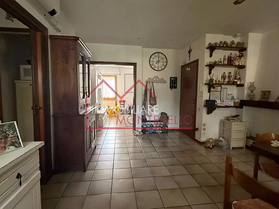 Immagine 14 di Appartamento in vendita  a Camaiore