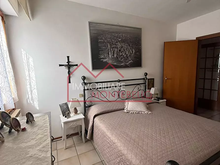 Immagine 23 di Appartamento in vendita  a Camaiore