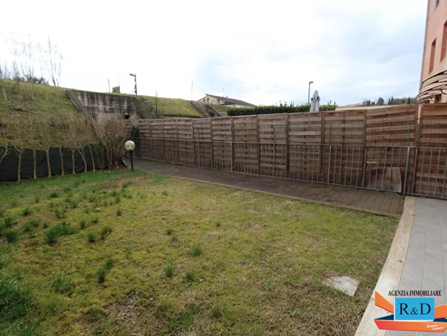 Immagine 3 di Appartamento in vendita  a Colle Di Val D'elsa