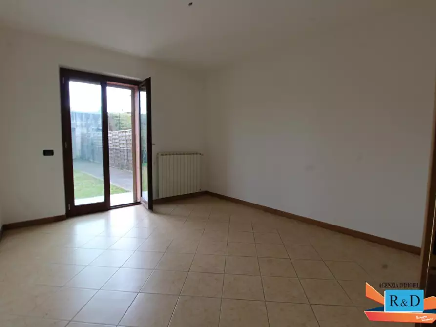 Immagine 11 di Appartamento in vendita  a Colle Di Val D'elsa