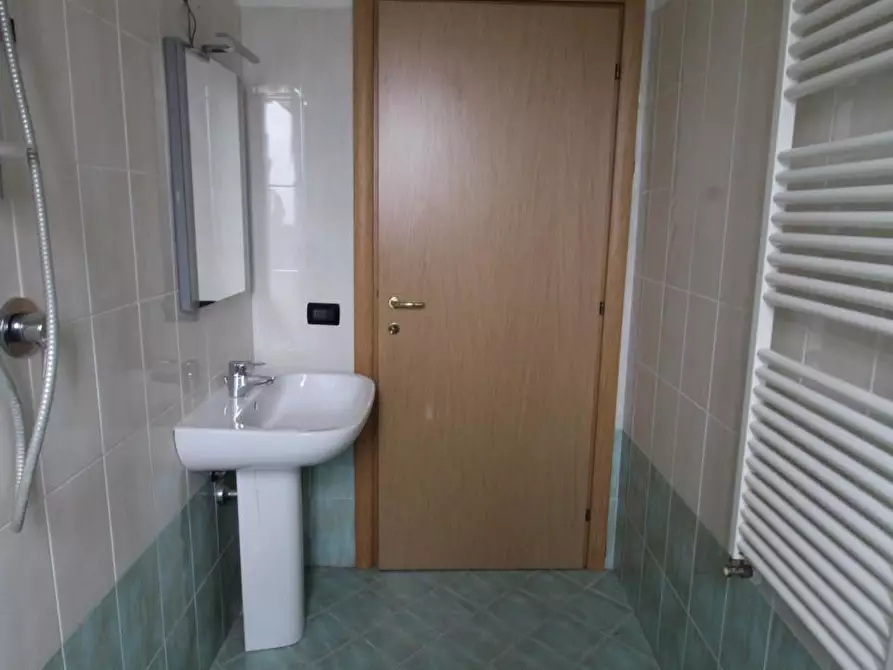 Immagine 15 di Appartamento in vendita  a Colle Di Val D'elsa