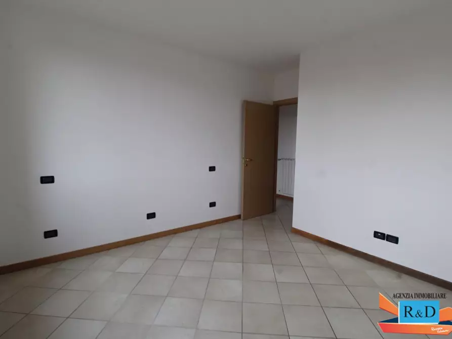 Immagine 10 di Appartamento in vendita  a Colle Di Val D'elsa