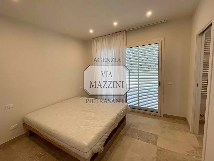 Immagine 16 di Villa in vendita  a Pietrasanta