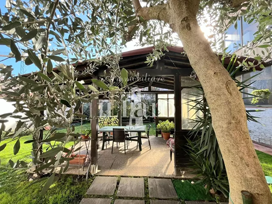 Immagine 4 di Appartamento in vendita  a Campi Bisenzio