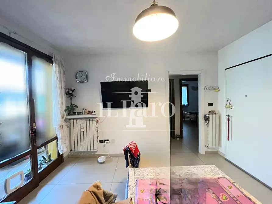 Immagine 9 di Appartamento in vendita  a Campi Bisenzio