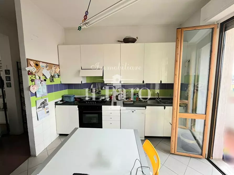 Immagine 5 di Appartamento in vendita  a Campi Bisenzio