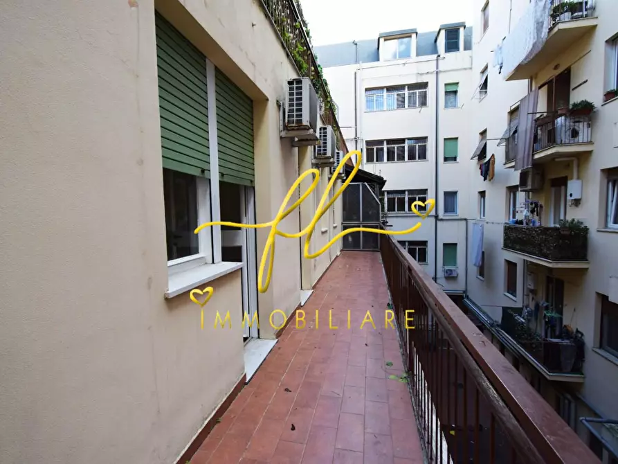 Immagine 21 di Appartamento in vendita  a Livorno