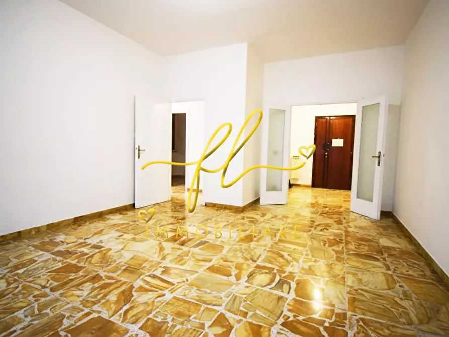 Immagine 13 di Appartamento in vendita  a Livorno