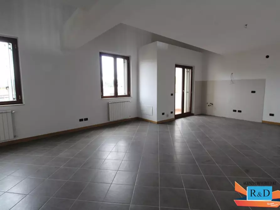 Immagine 4 di Appartamento in vendita  a Colle Di Val D'elsa