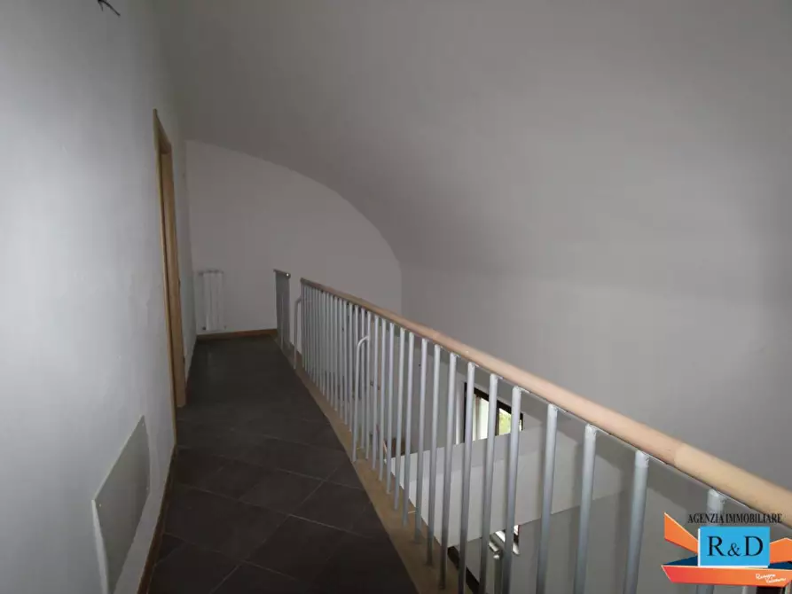 Immagine 11 di Appartamento in vendita  a Colle Di Val D'elsa